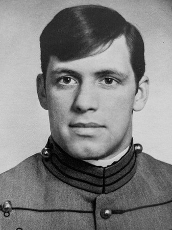 Simons, Robert Walter, Jr.